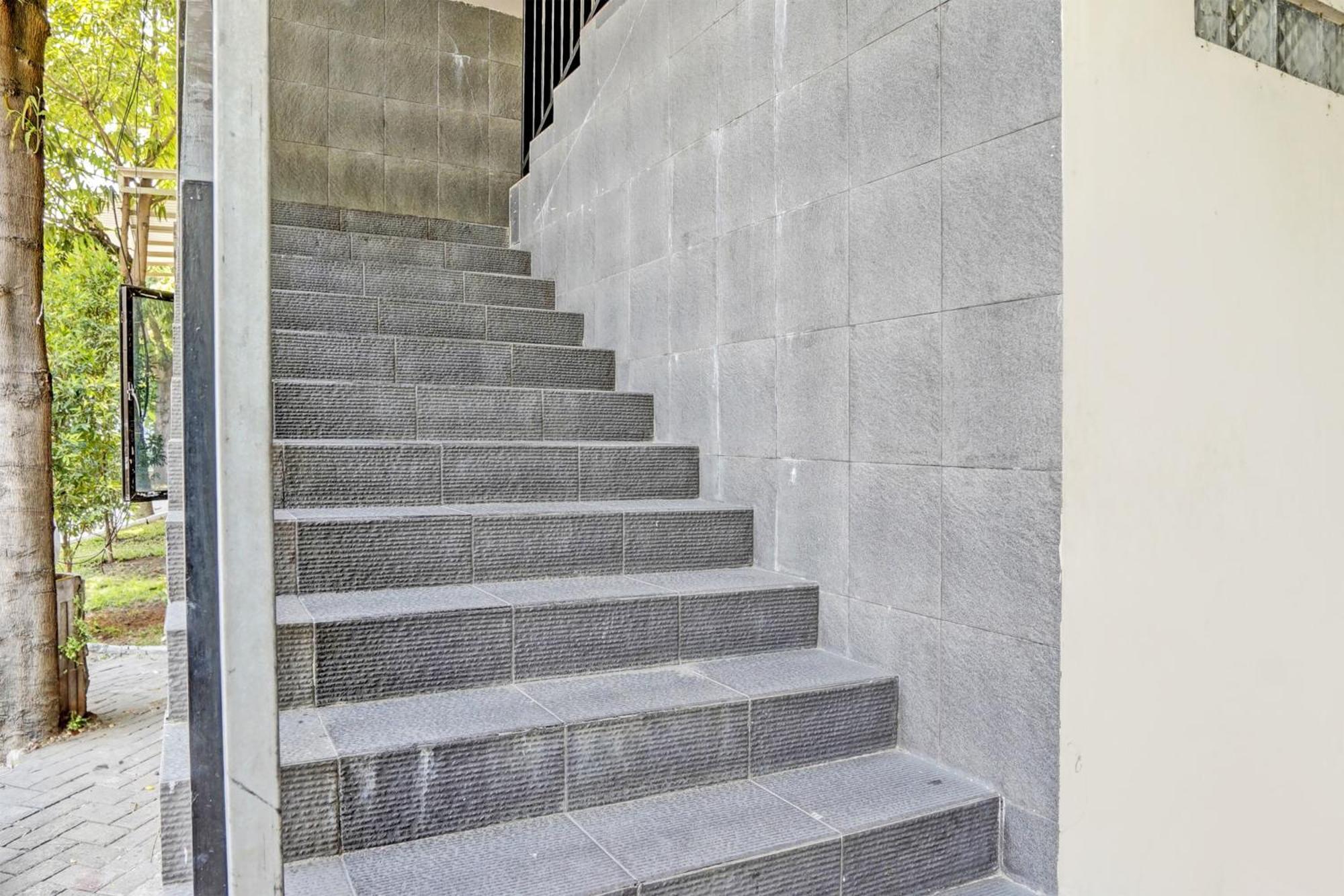 סוראבאיה Oyo 93112 Garden Homestay 3 Merlion מראה חיצוני תמונה