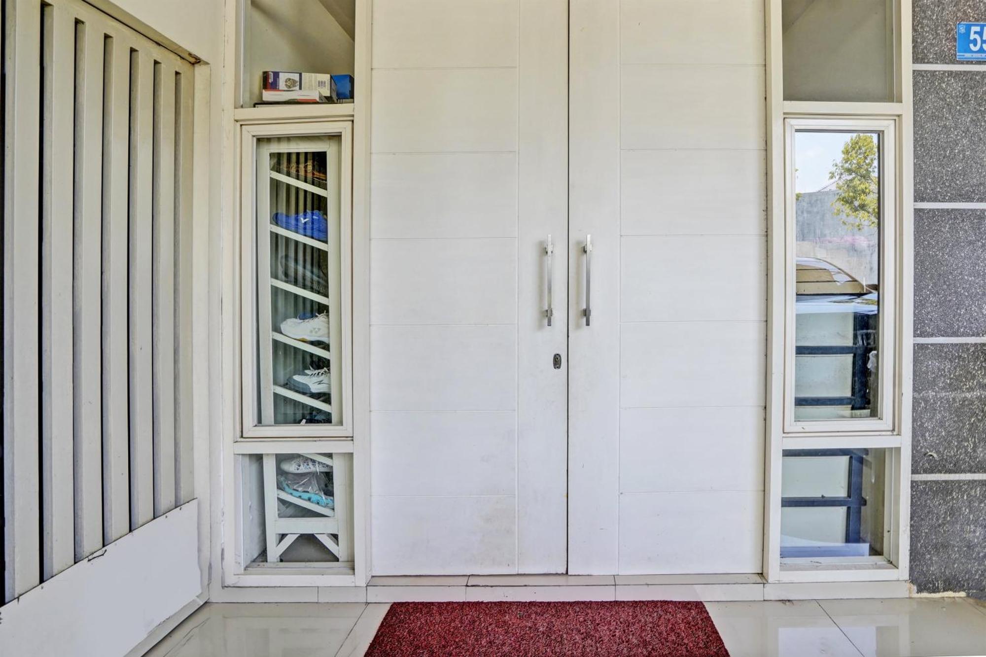 סוראבאיה Oyo 93112 Garden Homestay 3 Merlion מראה חיצוני תמונה